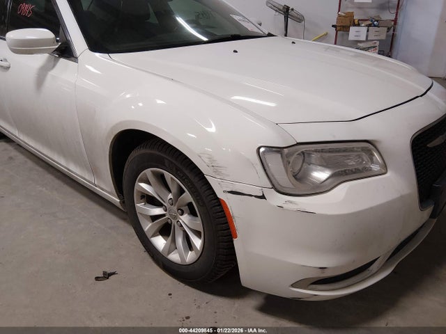 2C3CCAAGXGH234193 Chrysler 300 Limited
