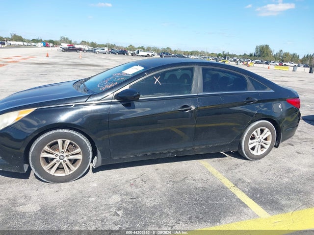 44209852 :رقم المزاد ، 5NPEB4AC5DH665856 vin ، 2013 Hyundai Sonata Gls مزاد بيع