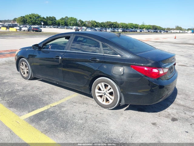44209852 :رقم المزاد ، 5NPEB4AC5DH665856 vin ، 2013 Hyundai Sonata Gls مزاد بيع
