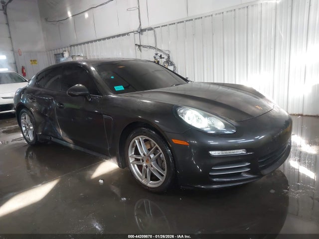 2016 PORSCHE PANAMERA WP0AA2A73GL006957 Photo 0