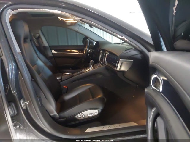 2016 PORSCHE PANAMERA WP0AA2A73GL006957 Photo 4