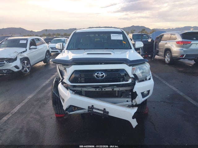 3TMJU4GN4EM174126 Toyota Tacoma Prerunner V6