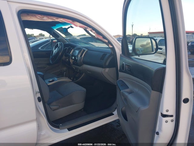 3TMJU4GN4EM174126 Toyota Tacoma Prerunner V6
