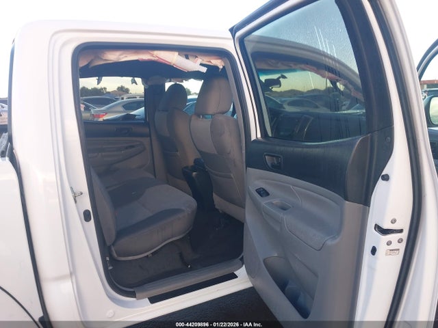 3TMJU4GN4EM174126 Toyota Tacoma Prerunner V6