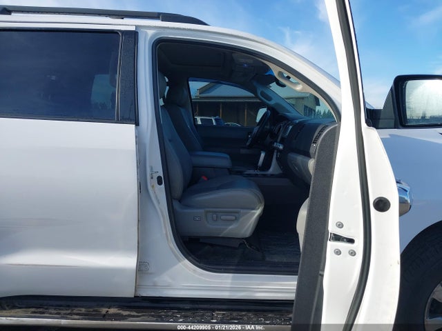 5TDJY5G15FS119032 Toyota Sequoia Limited 5.7l V8