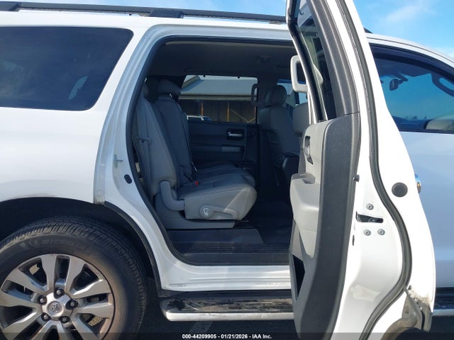 5TDJY5G15FS119032 Toyota Sequoia Limited 5.7l V8