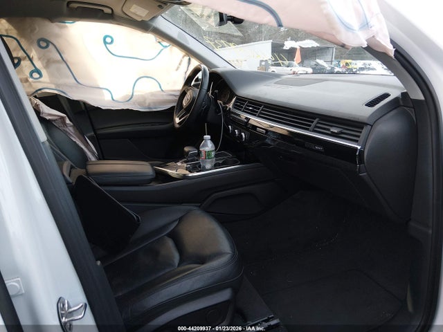 2018 AUDI Q7 WA1LAAF70JD039230 Photo 4