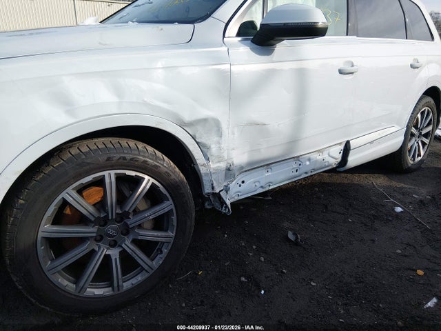 2018 AUDI Q7 WA1LAAF70JD039230 Photo 5