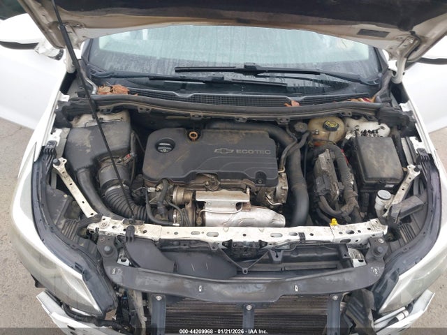 1G1BE5SM3H7110575 Chevrolet Cruze Lt Auto
