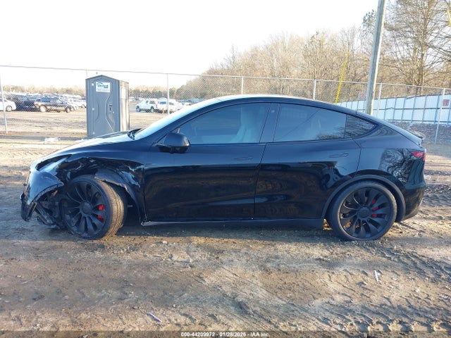 2021 Tesla Model Y Performance Dual Motor All-wheel Drive მანქანა იყიდება აუქციონზე, vin: 5YJYGDEF8MF230251, აუქციონის ნომერი: 44209972