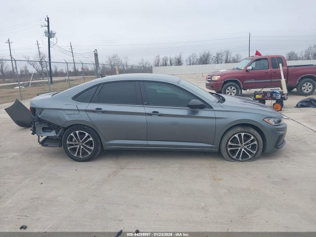3VWBX7BU0SM036331 Volkswagen Jetta 1.5t Sport