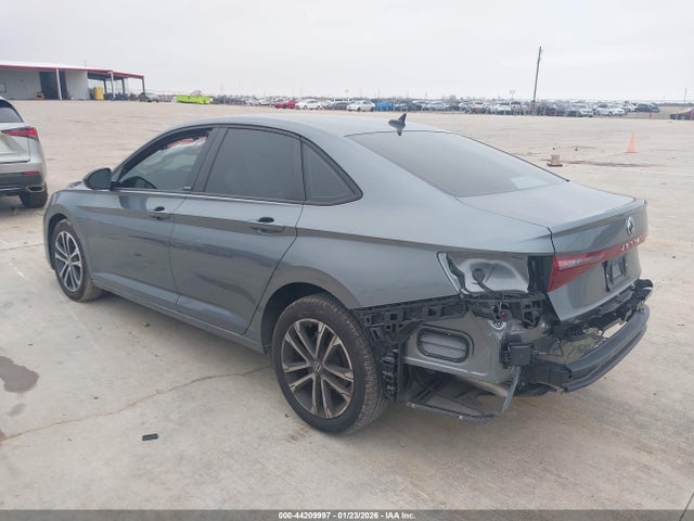 3VWBX7BU0SM036331 Volkswagen Jetta 1.5t Sport
