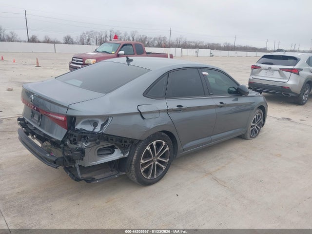 3VWBX7BU0SM036331 Volkswagen Jetta 1.5t Sport
