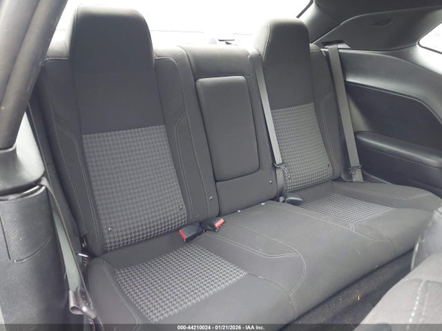 2C3CDZAG0LH210765 Dodge Challenger Sxt