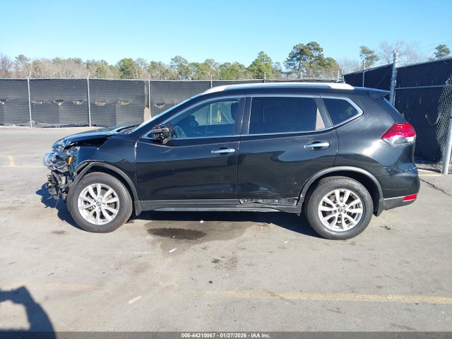 Aukcja sprzedaży 2017 Nissan Rogue Sv, vin: KNMAT2MV6HP579561, numer aukcji: 44210067