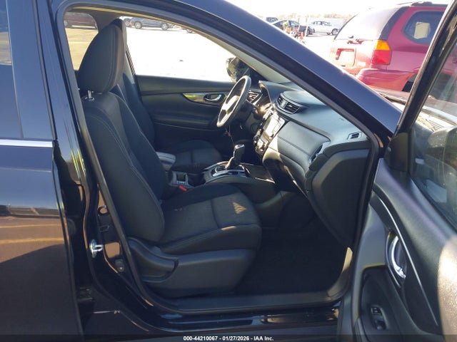 Aukcja sprzedaży 2017 Nissan Rogue Sv, vin: KNMAT2MV6HP579561, numer aukcji: 44210067