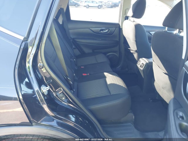 Aukcja sprzedaży 2017 Nissan Rogue Sv, vin: KNMAT2MV6HP579561, numer aukcji: 44210067
