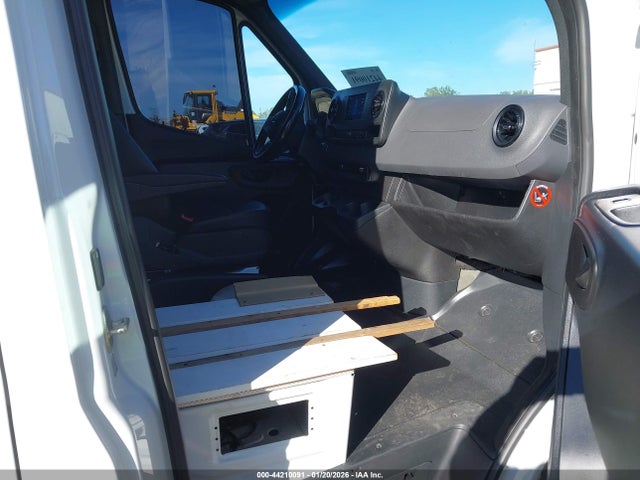 2021 MERCEDES-BENZ SPRINTER 2500 W1Y4EDHY9MT066857 Photo 4
