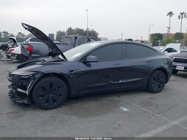 5YJ3E1EA0RF747862 Tesla Model 3 Long Range Dual Motor All-wheel Drive/rear-wheel Drive