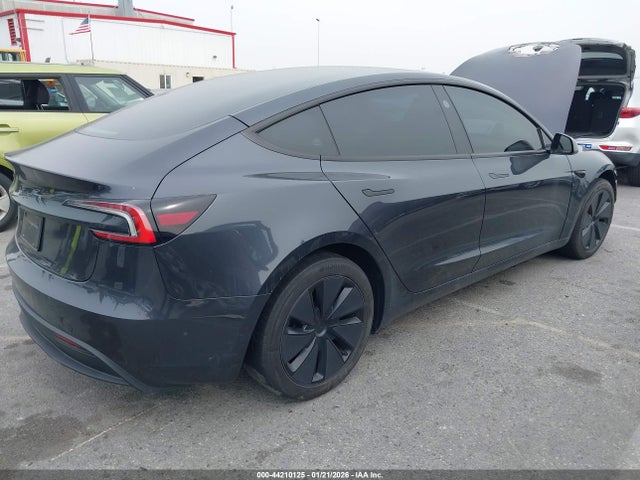 2024 TESLA MODEL 3 5YJ3E1EA0RF747862 Photo 3