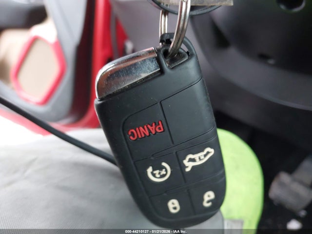 ZACCJBBT8FPB82823 Jeep Renegade Latitude