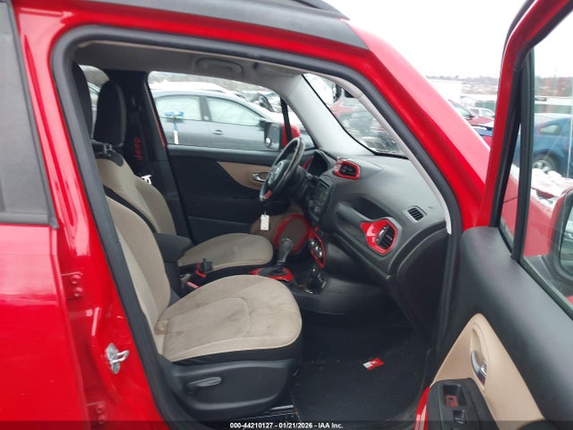 ZACCJBBT8FPB82823 Jeep Renegade Latitude