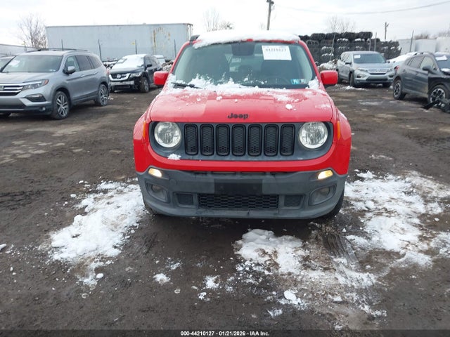 ZACCJBBT8FPB82823 Jeep Renegade Latitude