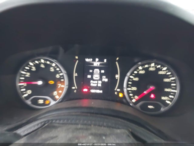 ZACCJBBT8FPB82823 Jeep Renegade Latitude