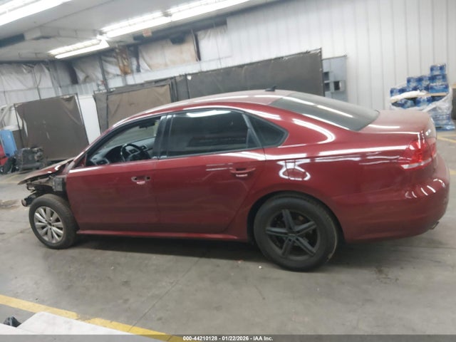 1VWAT7A39FC091173 Volkswagen Passat 1.8t Wolfsburg Edition