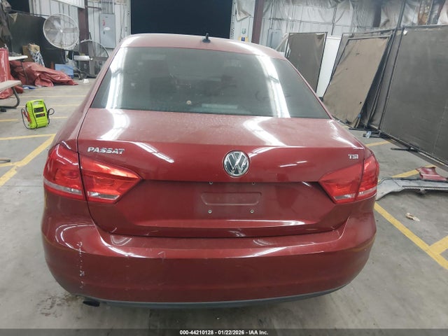 1VWAT7A39FC091173 Volkswagen Passat 1.8t Wolfsburg Edition
