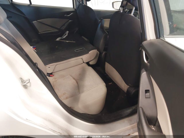JM1BM1L78E1170328 Mazda Mazda3 I Touring