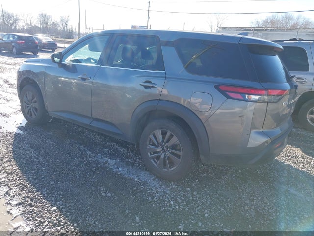 5N1DR3AA7NC203257 Nissan Pathfinder S 2wd
