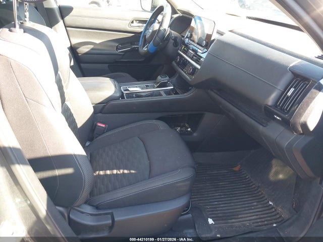 5N1DR3AA7NC203257 Nissan Pathfinder S 2wd