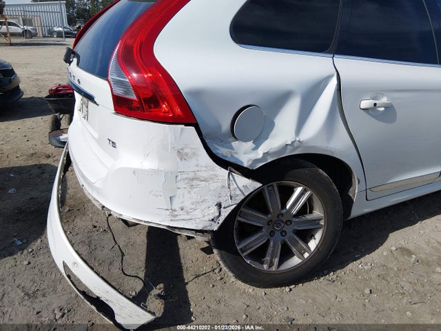 YV440MDUXH2121895 Volvo Xc60 T5 Inscription
