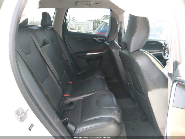 YV440MDUXH2121895 Volvo Xc60 T5 Inscription