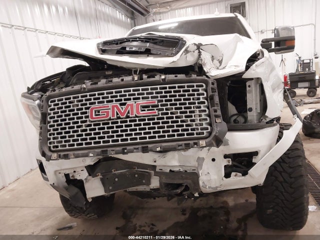 1GT12UEY3HF175260 GMC Sierra 2500hd Denali