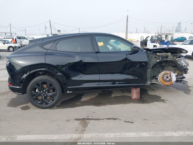 Ford Mustang Mach-e Premium 2023 3FMTK3R79PMA67272 Image 13