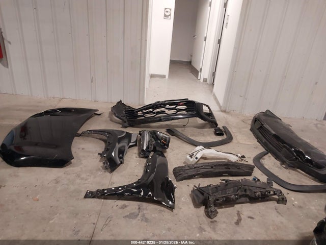 44210225 :رقم المزاد ، 3GNAXLEG3SL148583 vin ، 2025 Chevrolet Equinox Fwd Rs مزاد بيع