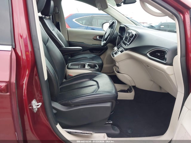 Chrysler Voyager Lxi 2020 2C4RC1DG0LR258573 Image 5