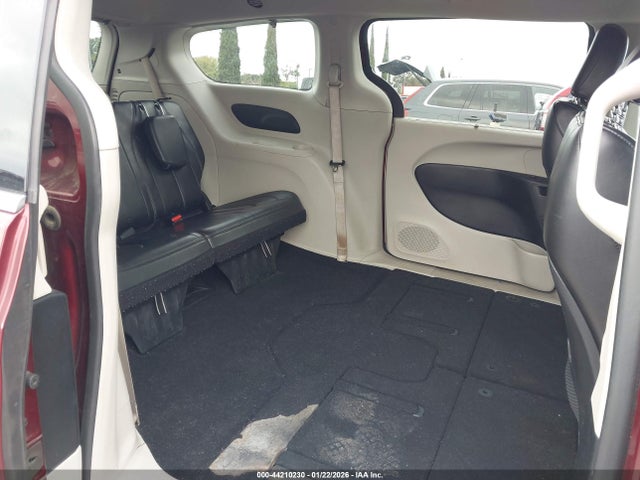 Chrysler Voyager Lxi 2020 2C4RC1DG0LR258573 Image 8