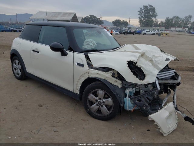 2015 MINI HARDTOP WMWXM5C54FT939860 Photo 0