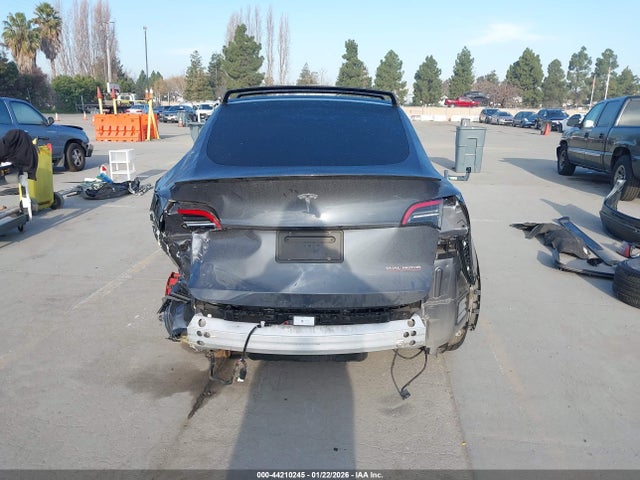 7SAYGDEF1NF542447 Tesla Model Y Performance Dual Motor All-wheel Drive