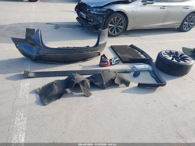 7SAYGDEF1NF542447 Tesla Model Y Performance Dual Motor All-wheel Drive