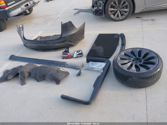 7SAYGDEF1NF542447 Tesla Model Y Performance Dual Motor All-wheel Drive
