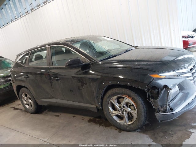 5NMJA3AE7NH005085 Hyundai TUCSON SE
