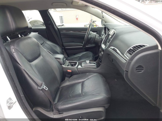 Chrysler 300 Limited 2015 2C3CCAAG9FH921826 Image 5