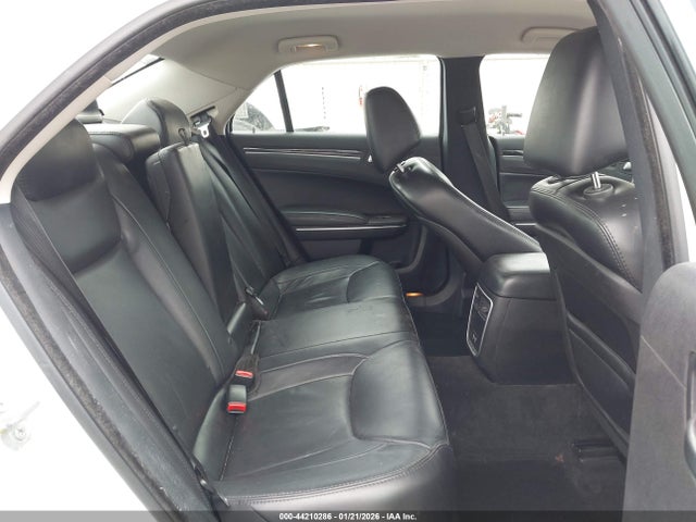Chrysler 300 Limited 2015 2C3CCAAG9FH921826 Image 8