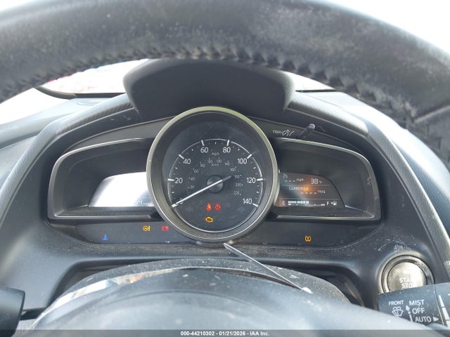 2018 MAZDA CX-3 JM1DKFC70J0300789 Photo 6