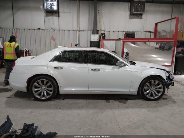 44210314 :رقم المزاد ، 2C3CCAET5FH756607 vin ، 2015 Chrysler 300c مزاد بيع