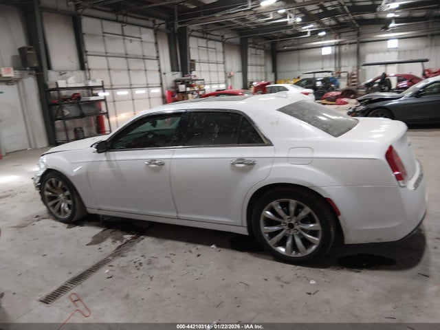 44210314 :رقم المزاد ، 2C3CCAET5FH756607 vin ، 2015 Chrysler 300c مزاد بيع